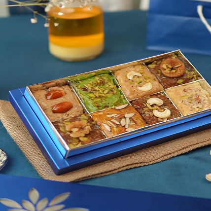 8 In 1 Mix Halwa Box