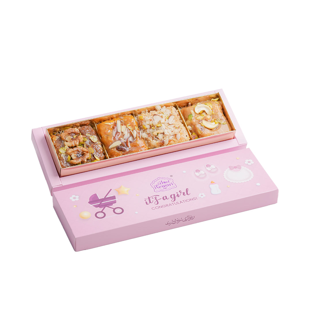Its a Girl 4 in 1 Gift Box (Min 2)